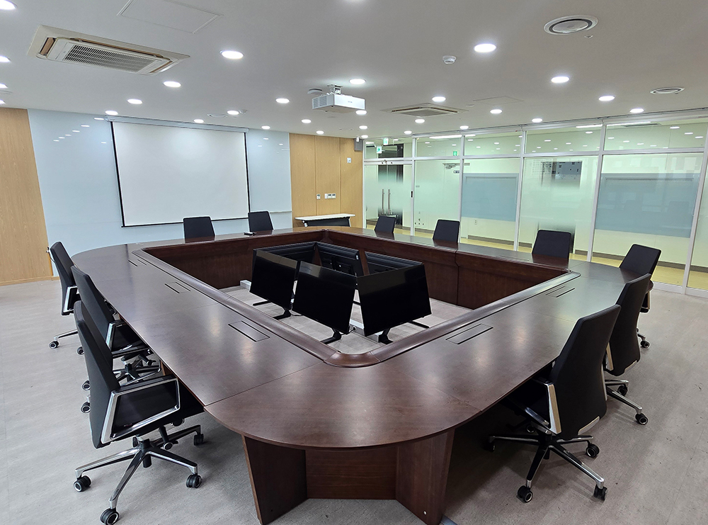 7층 회의실 사진
